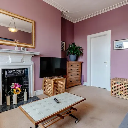 Apartment Coastal 1 Bed Steps To Free Park Edinburgh