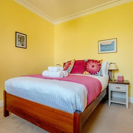 Apartment Coastal 1 Bed Steps To Free Park Edinburgh