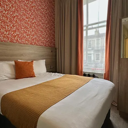 Hotel apartamentowy Cairn &