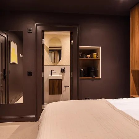 3 John's Place Townhouse 4* Edimburgo