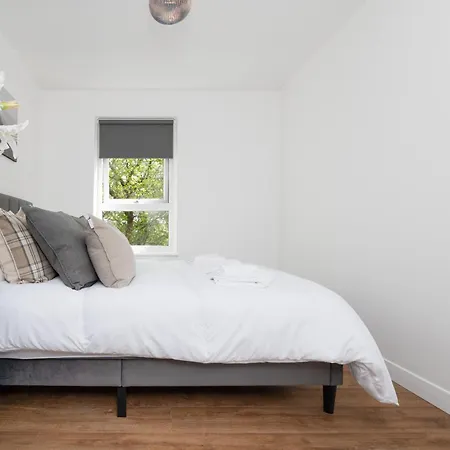 Spacious 2br - Parking Near Centre * Edinburgh