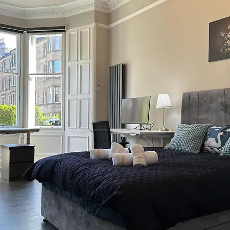 Apartmán Stylish 3 Bed 2 Bath Ground Floor Main Door Flat In Marchmont Edinburgh