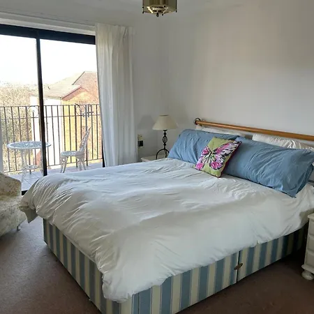An Immaculate 3 Bedroomed In Edinburgh's Southside Apartament Edynburg