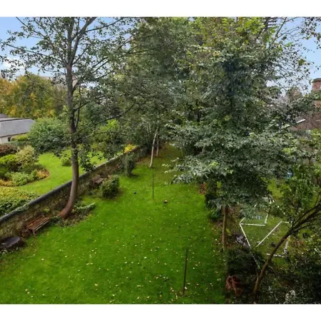 Spacious 3-bedroom Flat In Charming Bruntsfield 公寓 爱丁堡