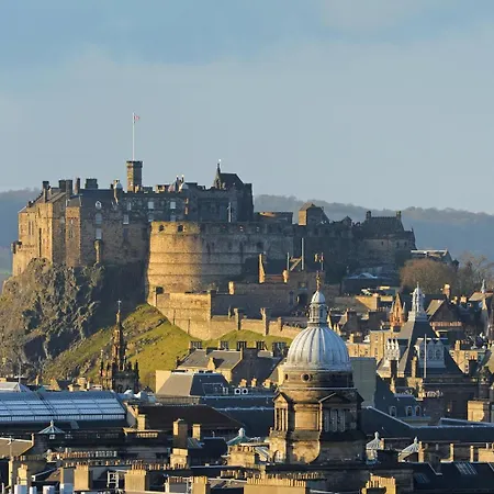 Centre Modern Luxury - Royal Mile Apartment