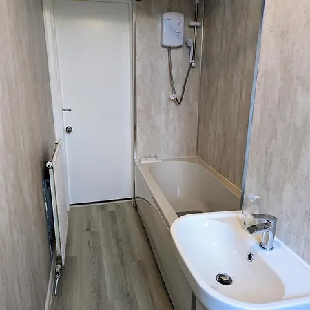 2 Bedroom Flat In Appartement