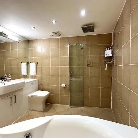 Stylish 2br - Walk To Attraction * Edinburgh