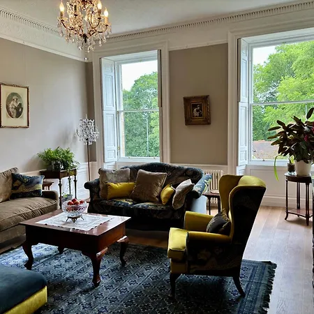 Luxury Georgian In Leith Links Apartment