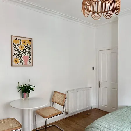 Διαμέρισμα Quiet Garden View 2br Center Near Fringe