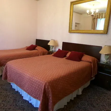 بيت ضيافة Averon