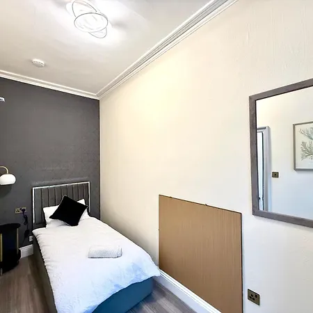 The Handy Hub Luxury Victorian - Fast Wifi & * Edimburgo