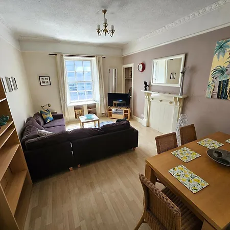 Apartamento Charming 2bd Flat 10 Minutes To Castle