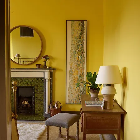 Semesterbostad Elegant Georgian Retreat With Views Of Arthurs Seat *