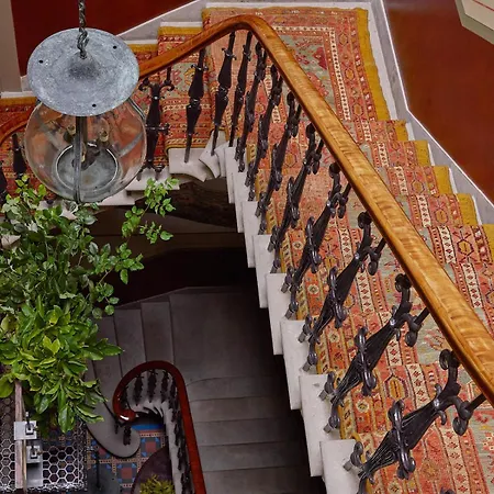 Semesterbostad Elegant Georgian Retreat With Views Of Arthurs Seat Edinburg