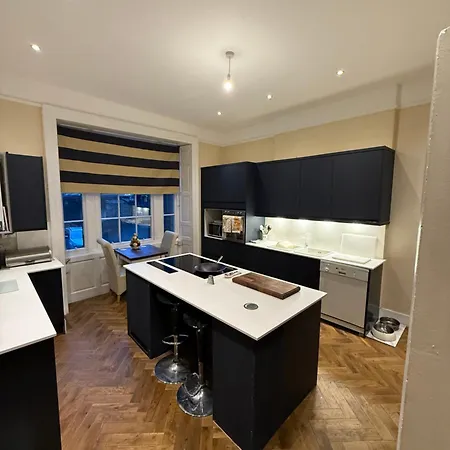 Apartament Entire In Centre