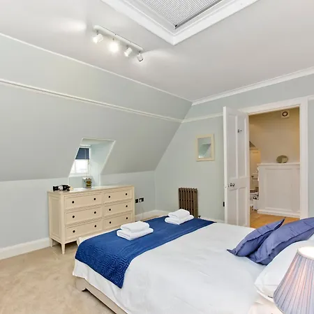 Apartament Luxury-3-bedroom Ramsay Garden Next To Castle