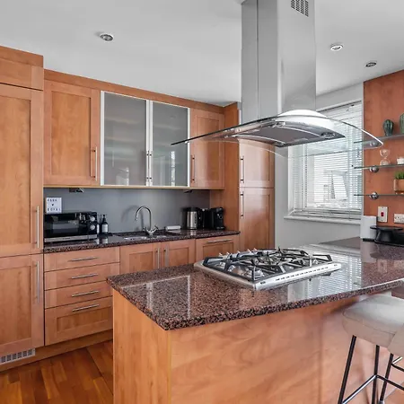 דירה 2br Park Royal With Balcony And Parking אדינבורו