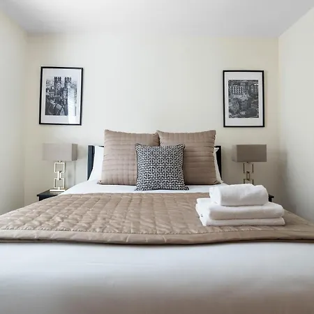 2br Park Royal With Balcony And Parking