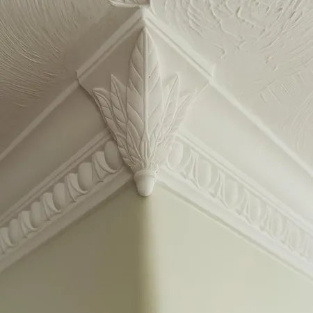 Spacious 3 Bedroom Flat *