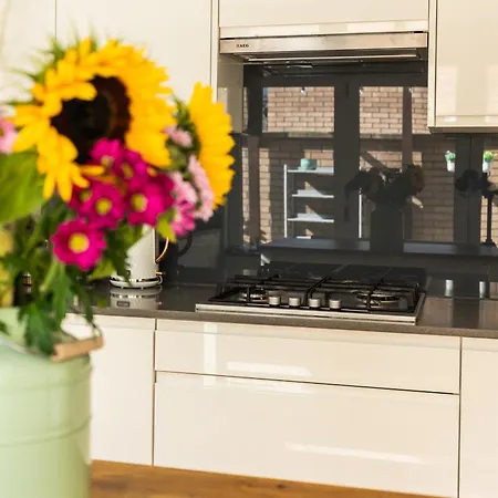 Gorgeous 3 Bed House Free Parking & Garden * 爱丁堡