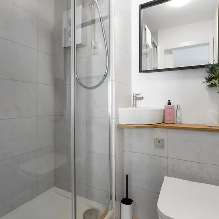 Holyrood * Эдинбург