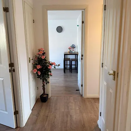 Flat Near To Centre Attractions - Free Parking * Edinburg