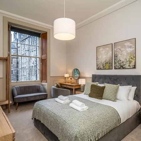 Pass The Keys Beautiful Modern Historical Flat Close To Castle * Edinburgh