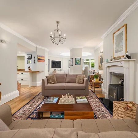 דירה Elegant Flat With Garden In West End אדינבורו