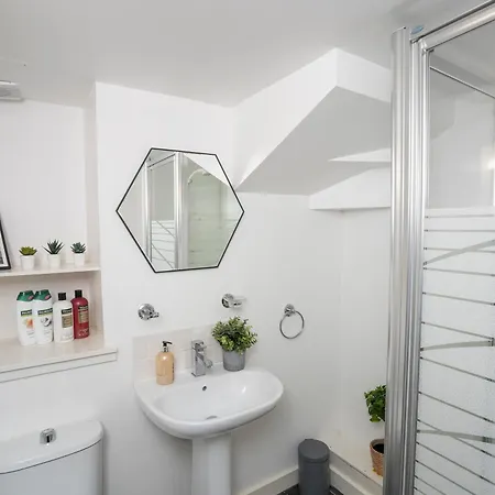 2bed-2bath Flat, Centre エディンバラ