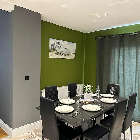 Luxury 5bd, Gym, Parking, Bus To Airport, Sleeps10 * Edinburgh