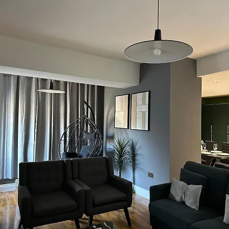 Luxury 5bd, Gym, Parking, Bus To Airport, Sleeps10 Villa Edinburgh