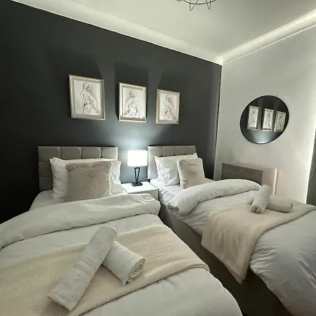Luxury 5bd, Gym, Parking, Bus To Airport, Sleeps10 Villa Edinburgh