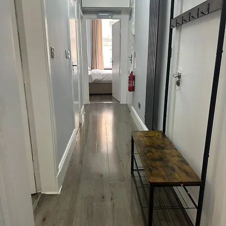 Centre Ground Floor 3 Bedroom Apartament Edynburg