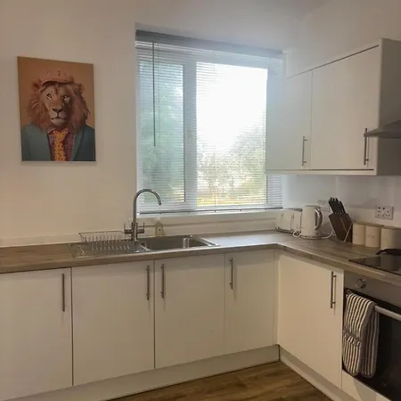 Spacious 3 Bed Modern Appartement Edinburgh