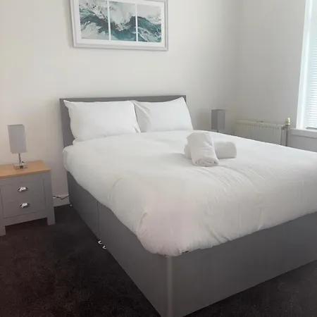 Appartement Spacious 3 Bed Modern *