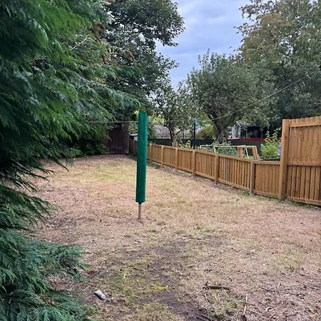 Spacious 3 Bed Modern * Edinburgh