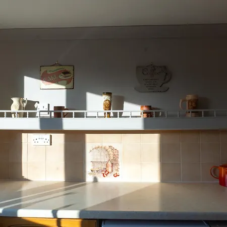 Semesterbostad 3 Bedroom Home, Peaceful Garden