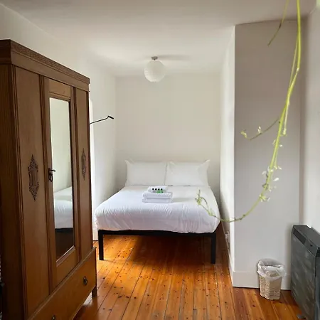 Light & Stylish Loft In Heart Of The Old Town *