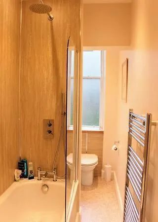 Bright Modern Arthurs Seat 2 Bedroom *