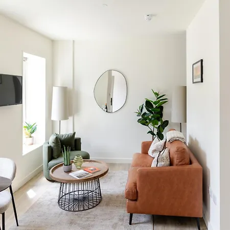 Broughton Market Apartment