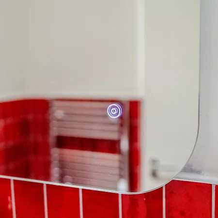 Broughton Market Apartment 3*