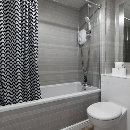 Holyrood Duplex 3-bedroom *