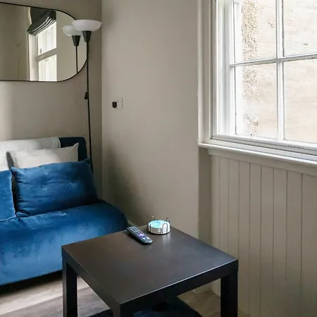 Chic 1bd Flat - Wviews Of Castle! * エディンバラ