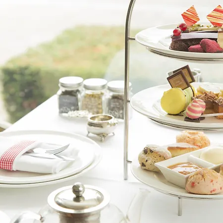 Sheraton Grand & Ξενοδοχείο Εδιμβούργο