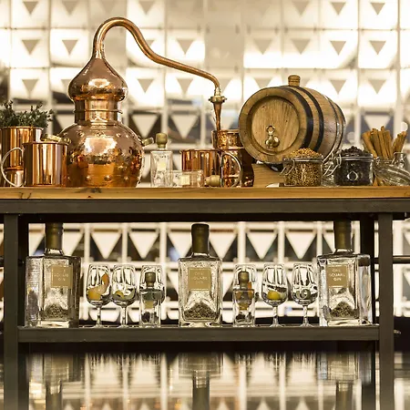 Sheraton Grand & Ξενοδοχείο