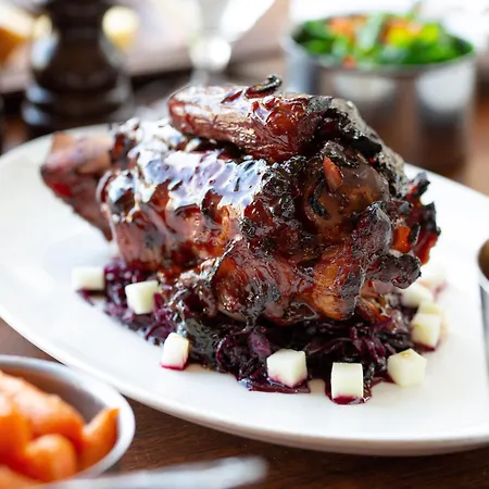 Sheraton Grand & Ξενοδοχείο 5*