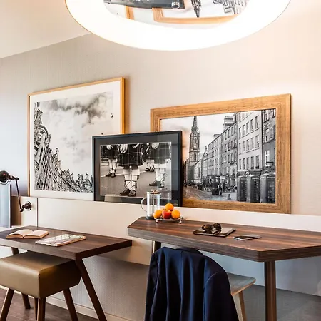 Hotel apartamentowy Adagio Royal Mile 4*