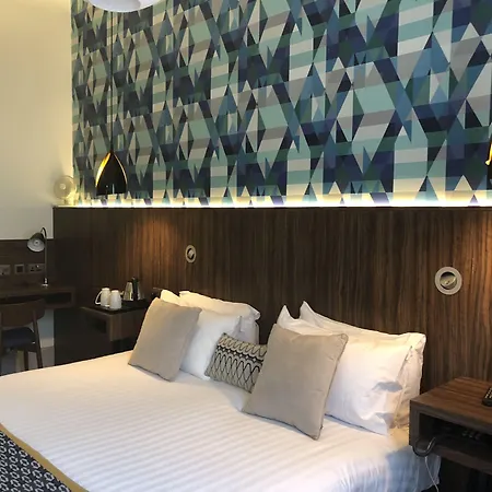 Aparthotel Cairn & 3*