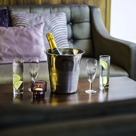 Four Points By Sheraton Hotel 4*