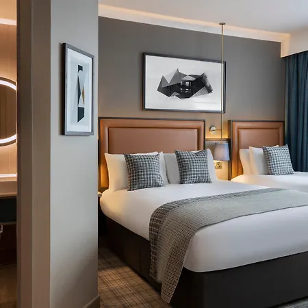 Szálloda Leonardo Royal 4*